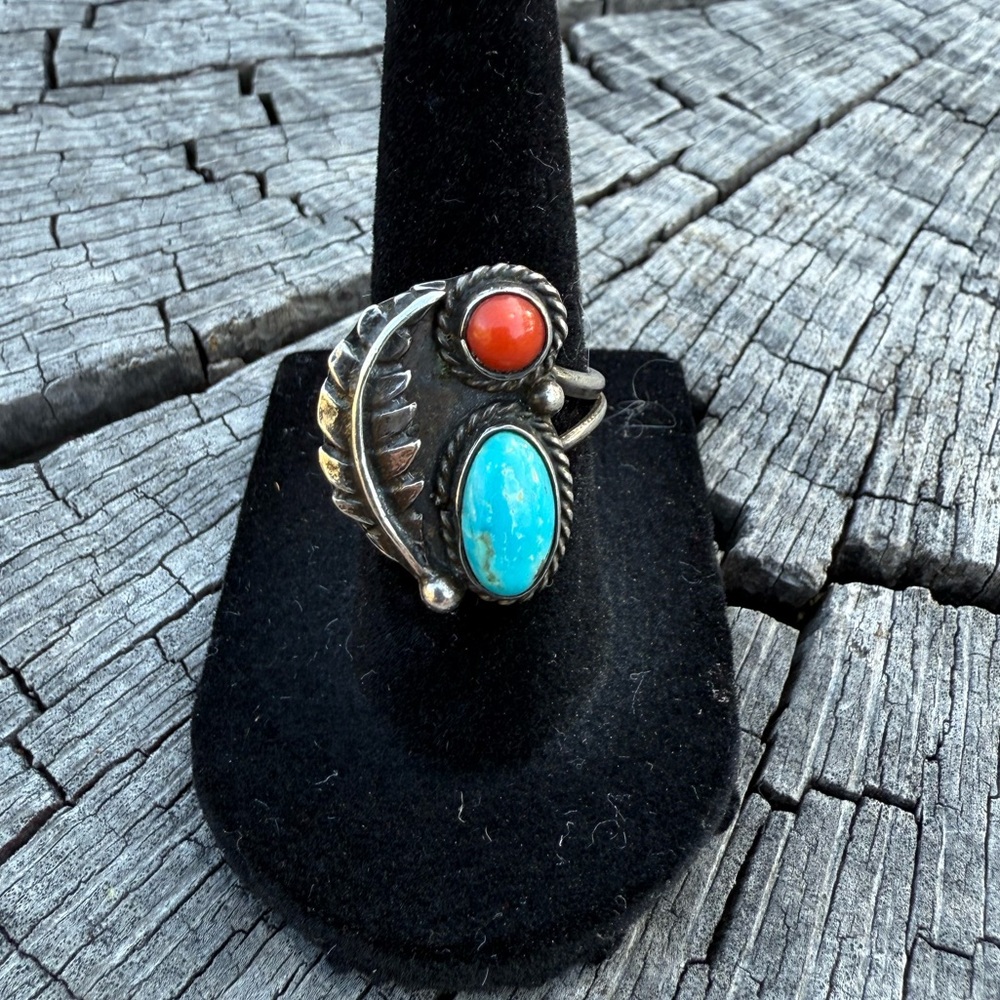 Vintage Sterling Silver Turquoise and Coral Feather Ring - Women's Jewelry
